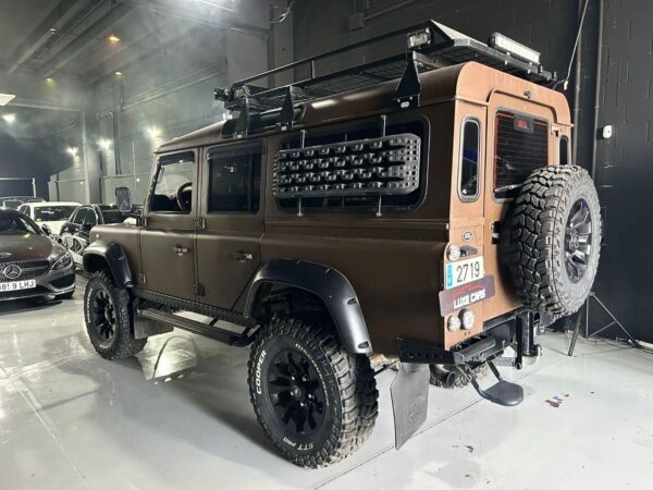 Land Rover Defender 110 SW E - Imagen 7