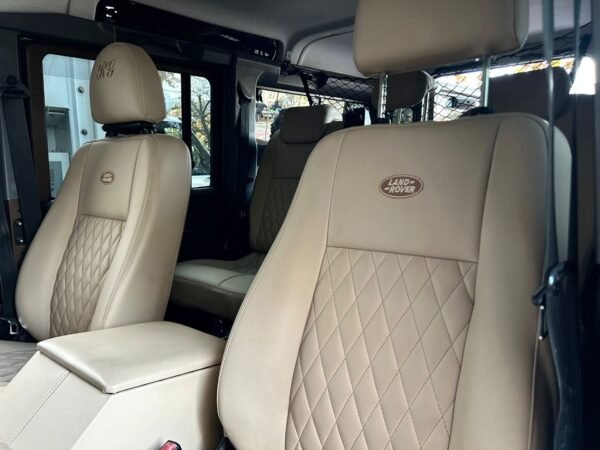 Land Rover Defender 110 SW E - Imagen 9