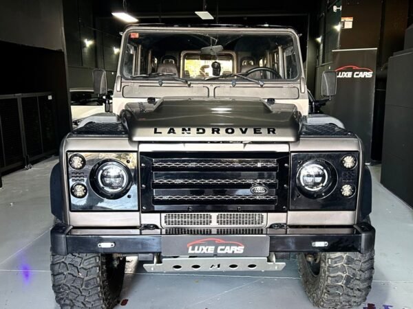 LAND-ROVER Defender 110 2.5TD5 SW SE - Imagen 3
