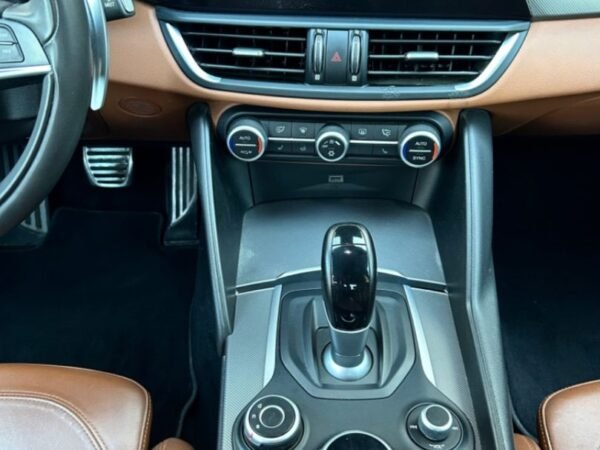 ALFA ROMEO Giulia 2.0 GME T4 Veloce ATX - Imagen 13
