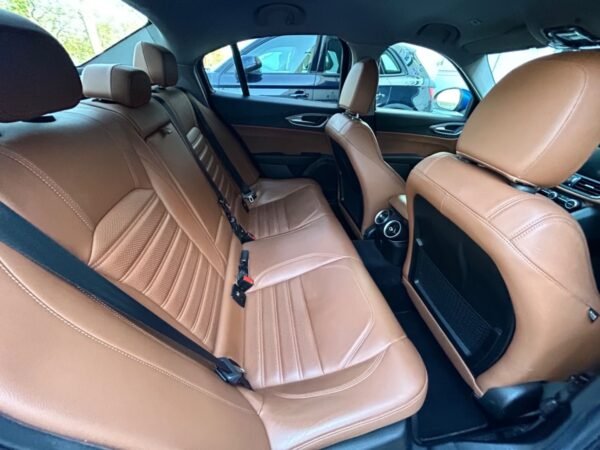 ALFA ROMEO Giulia 2.0 GME T4 Veloce ATX - Imagen 11
