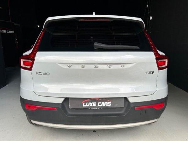 VOLVO XC40 1.5 T5 Twin Business Plus Auto - Imagen 6